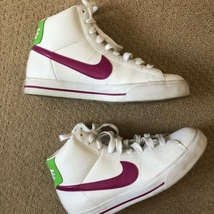 Nike High Top Lifestyle Shoe White and Purple